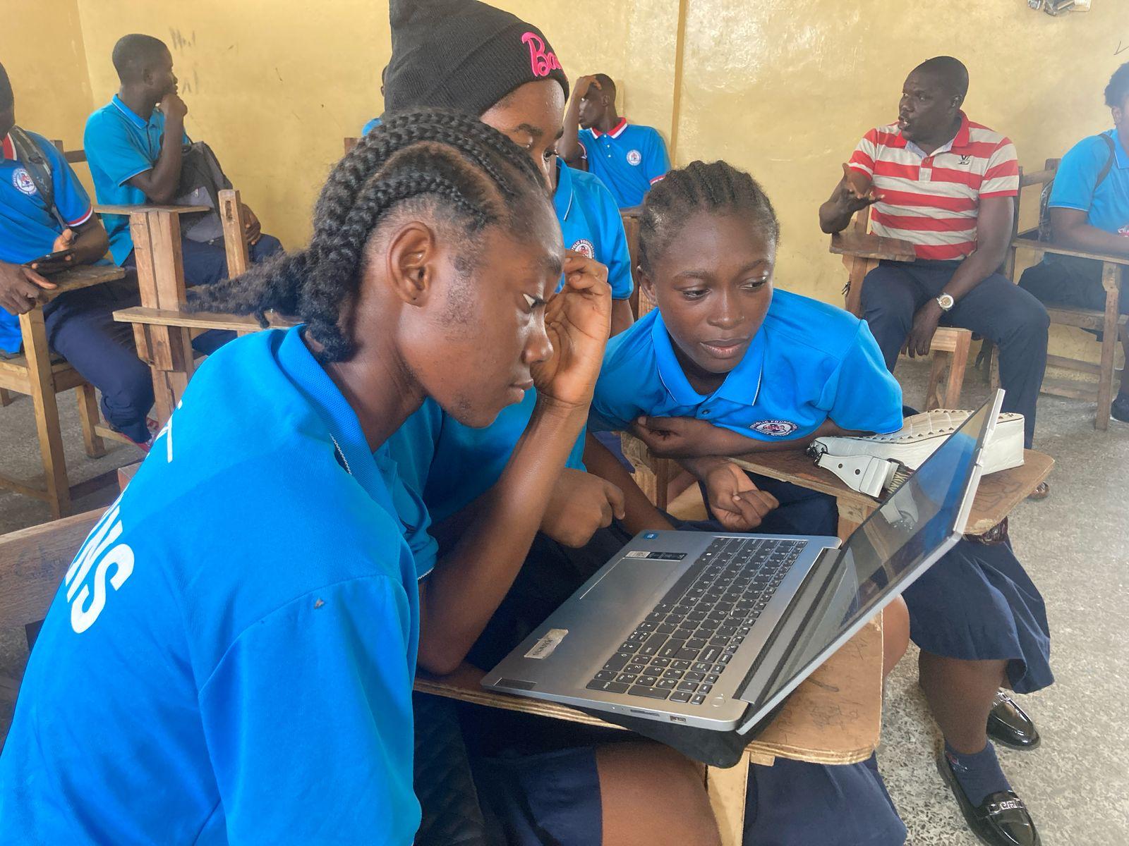 Technology tools supporting education